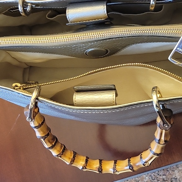 Gucci shopper Tote leather medium bag. Color gold metallic - Picture 7 of 14